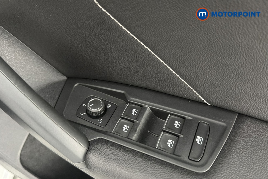 Volkswagen Tiguan R-Line Automatic Diesel SUV - Stock Number (1681603) - 19th supplementary image