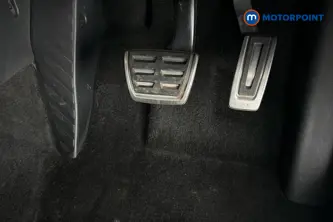 Volkswagen Tiguan R-Line Automatic Diesel SUV - Stock Number (1681603) - 24th supplementary image