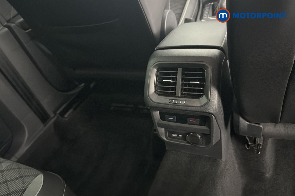 Volkswagen Tiguan R-Line Automatic Diesel SUV - Stock Number (1681603) - 28th supplementary image