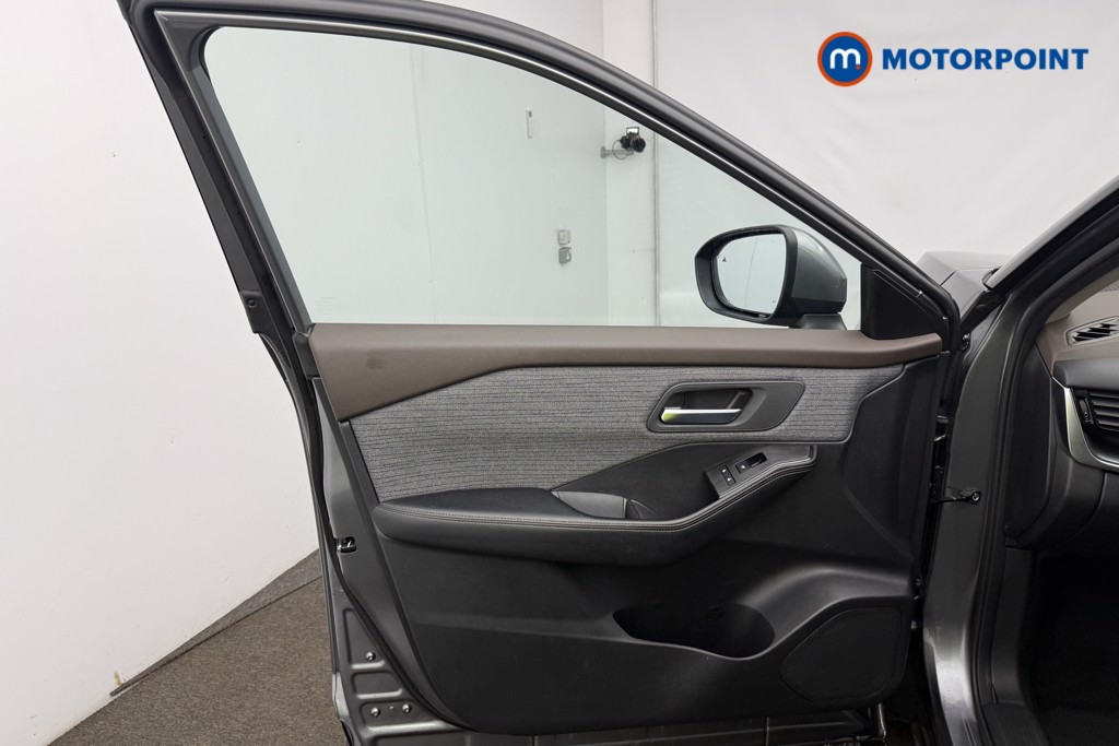 Nissan X-Trail N-Connecta Automatic Petrol-Electric Hybrid SUV - Stock Number (1681644) - 5th supplementary image