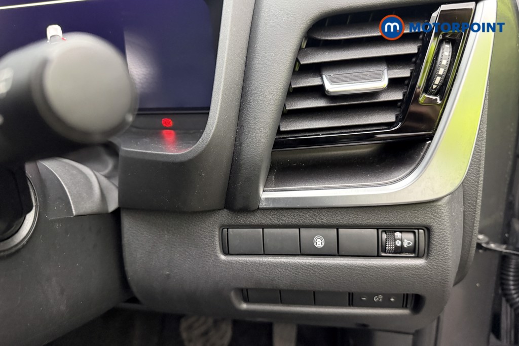 Nissan X-Trail N-Connecta Automatic Petrol-Electric Hybrid SUV - Stock Number (1681644) - 35th supplementary image