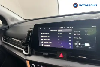 KIA Sportage 3 Automatic Petrol-Electric Hybrid SUV - Stock Number (1682279) - 8th supplementary image