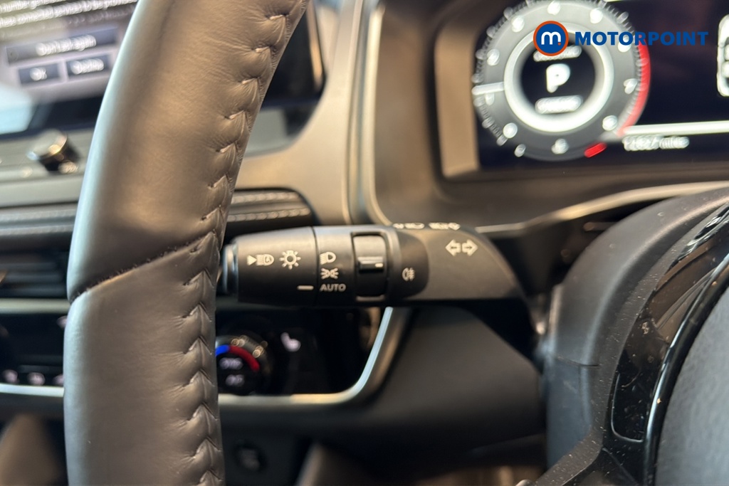 Nissan Qashqai Tekna Automatic Petrol SUV - Stock Number (1682693) - 5th supplementary image