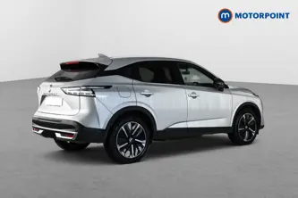 Nissan Qashqai Tekna Automatic Petrol SUV - Stock Number (1682693) - Passenger side rear corner