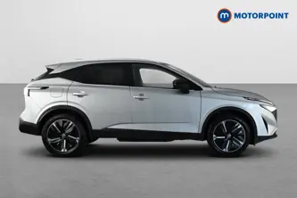 Nissan Qashqai Tekna Automatic Petrol SUV - Stock Number (1682693) - Passenger side