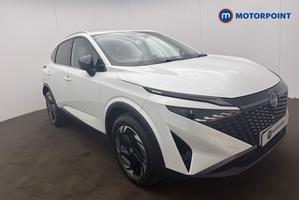 Nissan Qashqai N-Connecta Automatic Petrol SUV - Stock Number (1683501) - 1st supplementary image