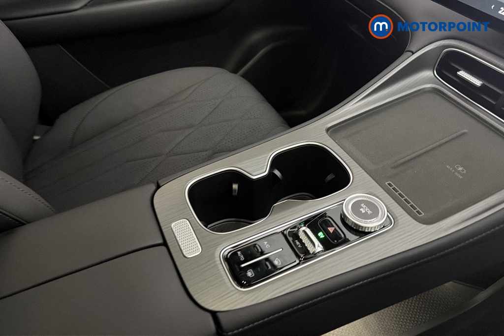 Chery Tiggo 8 Summit Automatic Petrol Plug-In Hybrid SUV - Stock Number (1683918) - 1st supplementary image