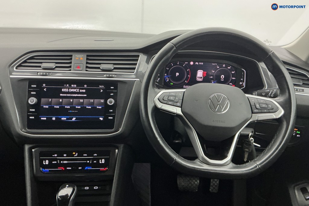Volkswagen Tiguan Allspace Life Automatic Petrol SUV - Stock Number (1685185) - 6th supplementary image