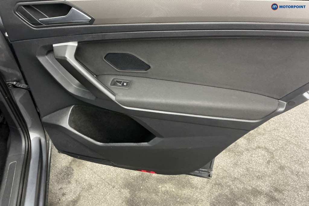 Volkswagen Tiguan Allspace Life Automatic Petrol SUV - Stock Number (1685185) - 22nd supplementary image