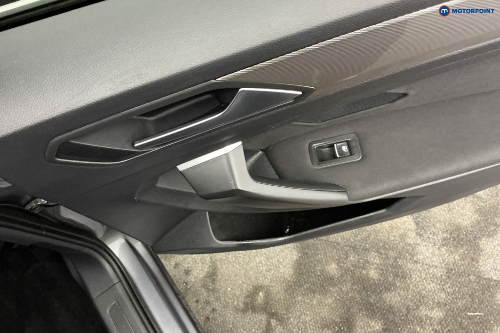 Volkswagen Tiguan Allspace Life Automatic Petrol SUV - Stock Number (1685185) - 23rd supplementary image