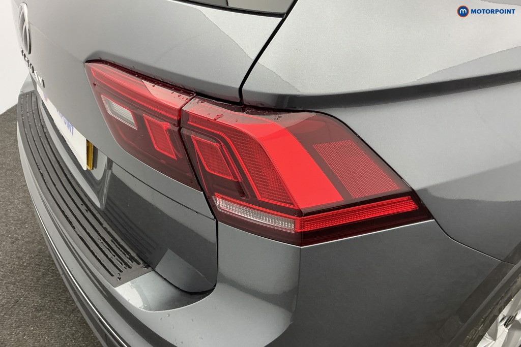 Volkswagen Tiguan Allspace Life Automatic Petrol SUV - Stock Number (1685185) - 28th supplementary image