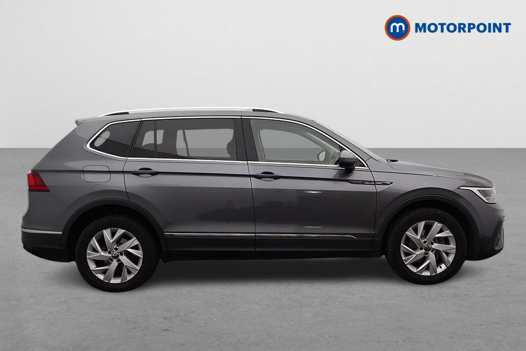 Volkswagen Tiguan Allspace Life Automatic Petrol SUV - Stock Number (1685185) - Drivers side