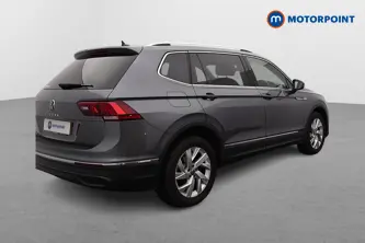 Volkswagen Tiguan Allspace Life Automatic Petrol SUV - Stock Number (1685185) - Drivers side rear corner