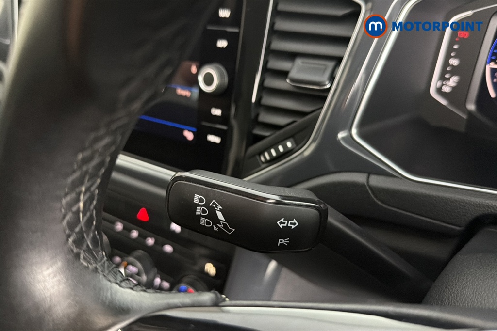 Volkswagen T-Roc SEL Automatic Petrol SUV - Stock Number (1685722) - 5th supplementary image