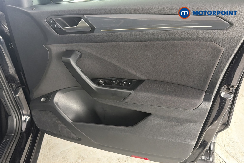 Volkswagen T-Roc SEL Automatic Petrol SUV - Stock Number (1685722) - 18th supplementary image
