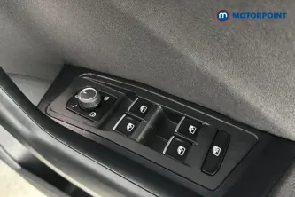 Volkswagen T-Roc SEL Automatic Petrol SUV - Stock Number (1685722) - 19th supplementary image