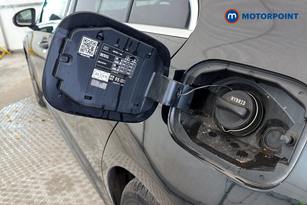 Mercedes-Benz A Class Amg Line Automatic Petrol Plug-In Hybrid Saloon - Stock Number (1685941) - 41st supplementary image