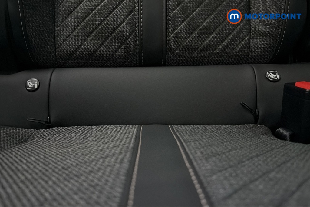 Peugeot 2008 Allure Manual Petrol SUV - Stock Number (1686628) - 27th supplementary image