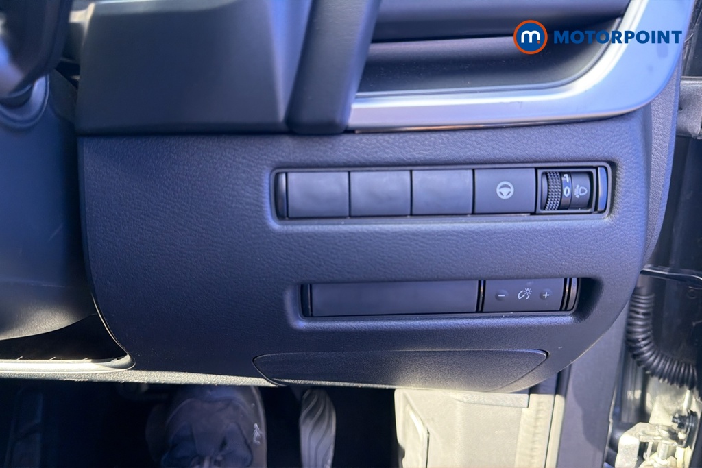 Nissan Qashqai N-Connecta Automatic Petrol-Electric Hybrid SUV - Stock Number (1686873) - 11th supplementary image