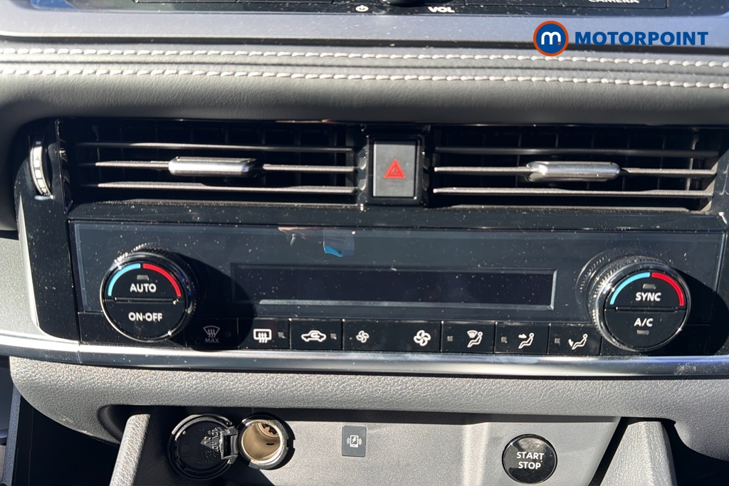 Nissan Qashqai N-Connecta Automatic Petrol-Electric Hybrid SUV - Stock Number (1686873) - 12th supplementary image