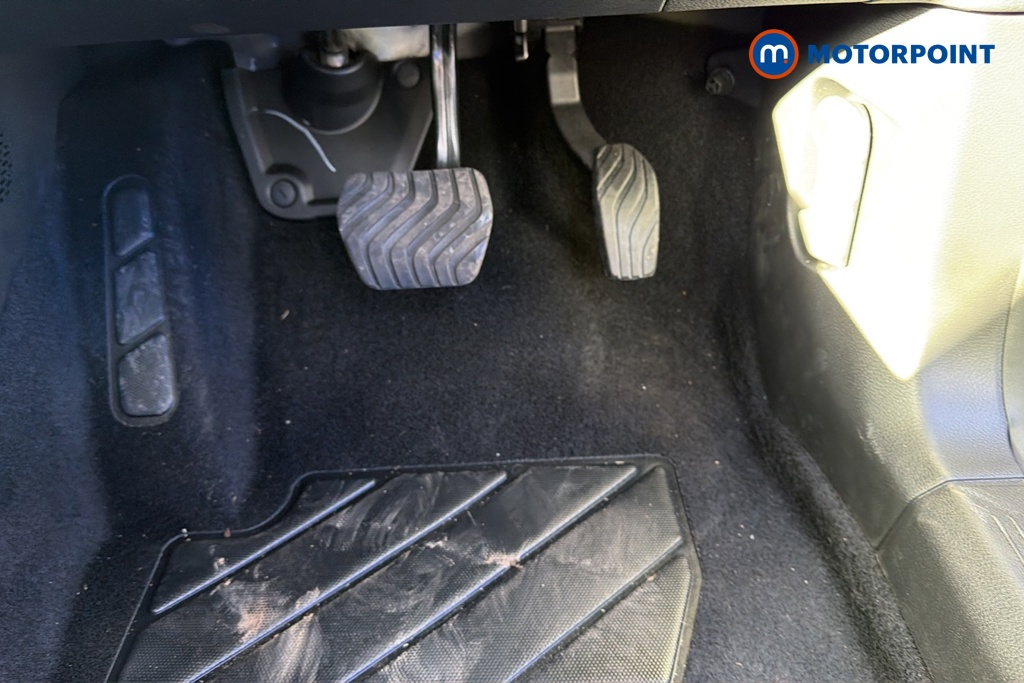 Nissan Qashqai N-Connecta Automatic Petrol-Electric Hybrid SUV - Stock Number (1686873) - 24th supplementary image