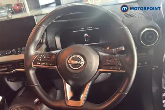 Nissan Juke N-Connecta Manual Petrol SUV - Stock Number (1687195) - 2nd supplementary image