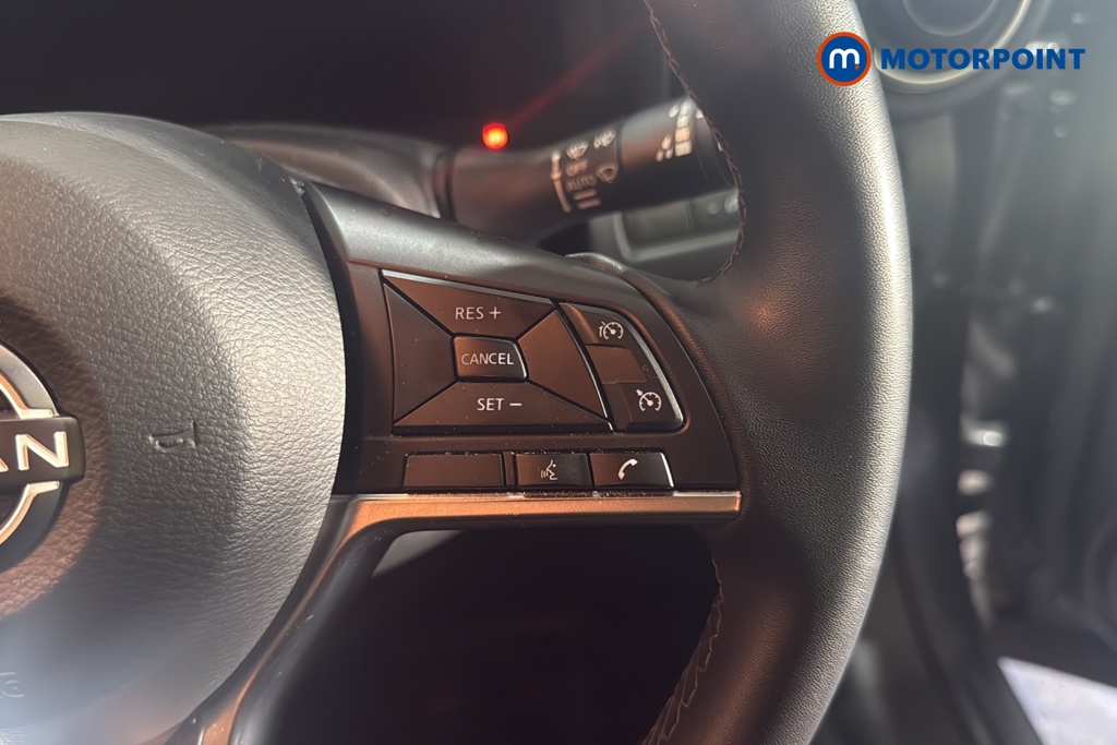 Nissan Juke N-Connecta Manual Petrol SUV - Stock Number (1687195) - 3rd supplementary image