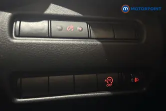Nissan Juke N-Connecta Manual Petrol SUV - Stock Number (1687195) - 11th supplementary image