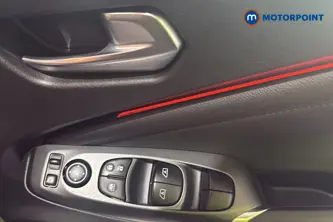Nissan Juke N-Connecta Manual Petrol SUV - Stock Number (1687195) - 19th supplementary image