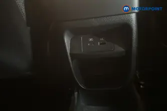 Nissan Juke N-Connecta Manual Petrol SUV - Stock Number (1687195) - 28th supplementary image