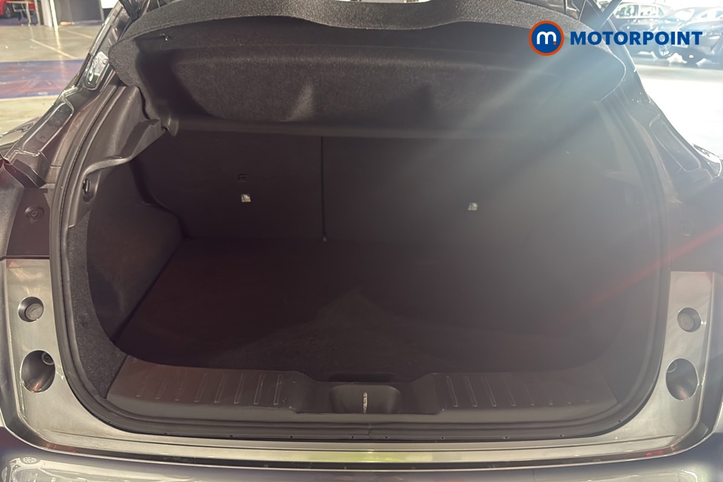 Nissan Juke N-Connecta Manual Petrol SUV - Stock Number (1687195) - 30th supplementary image