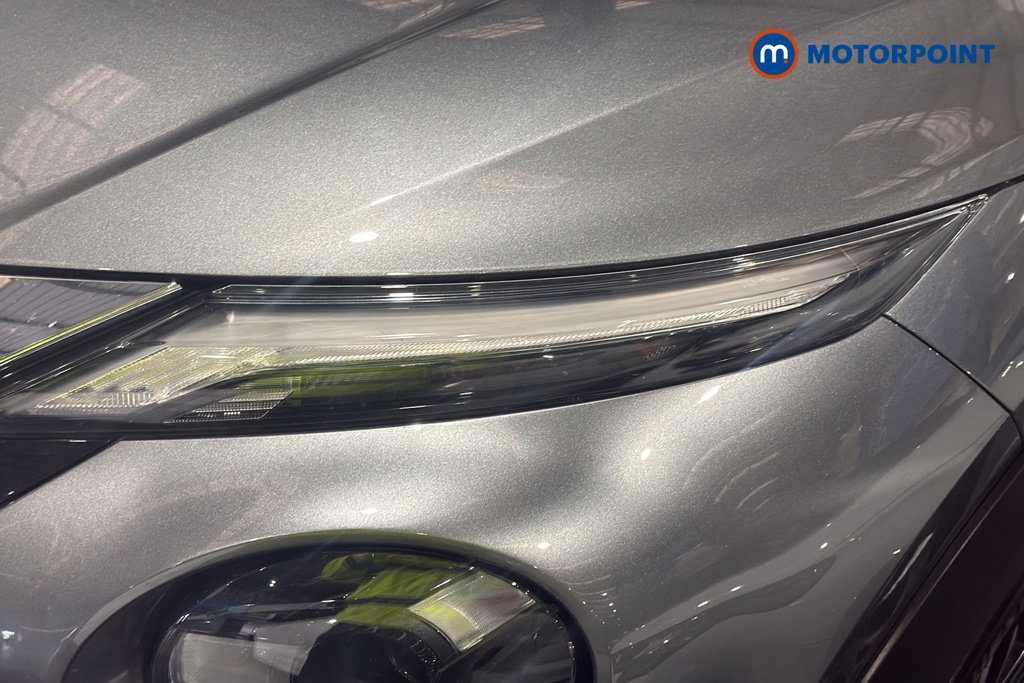 Nissan Juke N-Connecta Manual Petrol SUV - Stock Number (1687195) - 42nd supplementary image