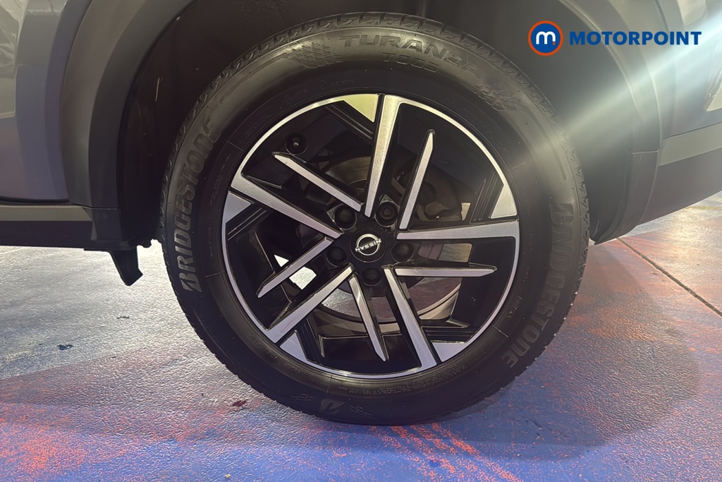 Nissan Juke N-Connecta Manual Petrol SUV - Stock Number (1687195) - 45th supplementary image