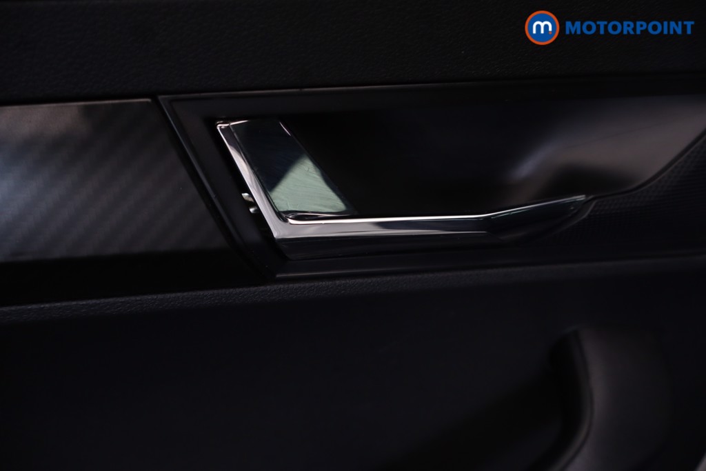 Skoda Karoq Sport Line Automatic Petrol SUV - Stock Number (1687256) - 38th supplementary image