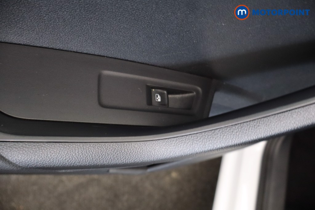 Skoda Karoq Sport Line Automatic Petrol SUV - Stock Number (1687256) - 39th supplementary image