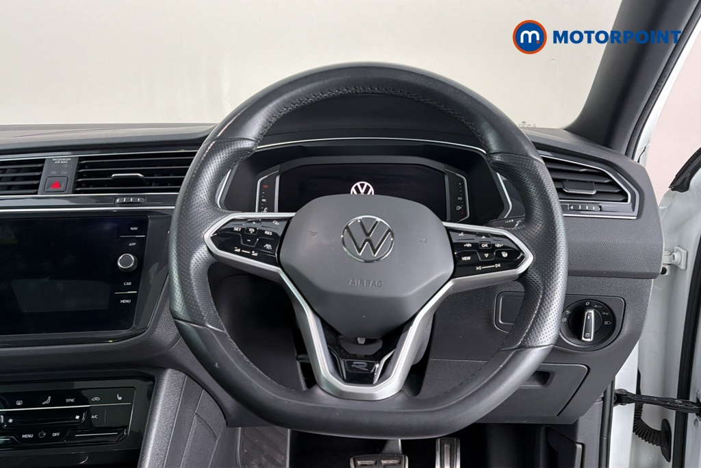 Volkswagen Tiguan R-Line Automatic Diesel SUV - Stock Number (1687375) - 2nd supplementary image