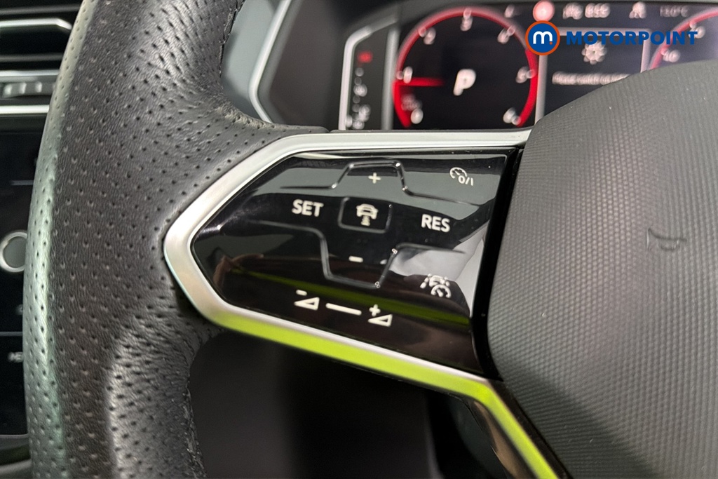 Volkswagen Tiguan R-Line Automatic Diesel SUV - Stock Number (1687375) - 4th supplementary image