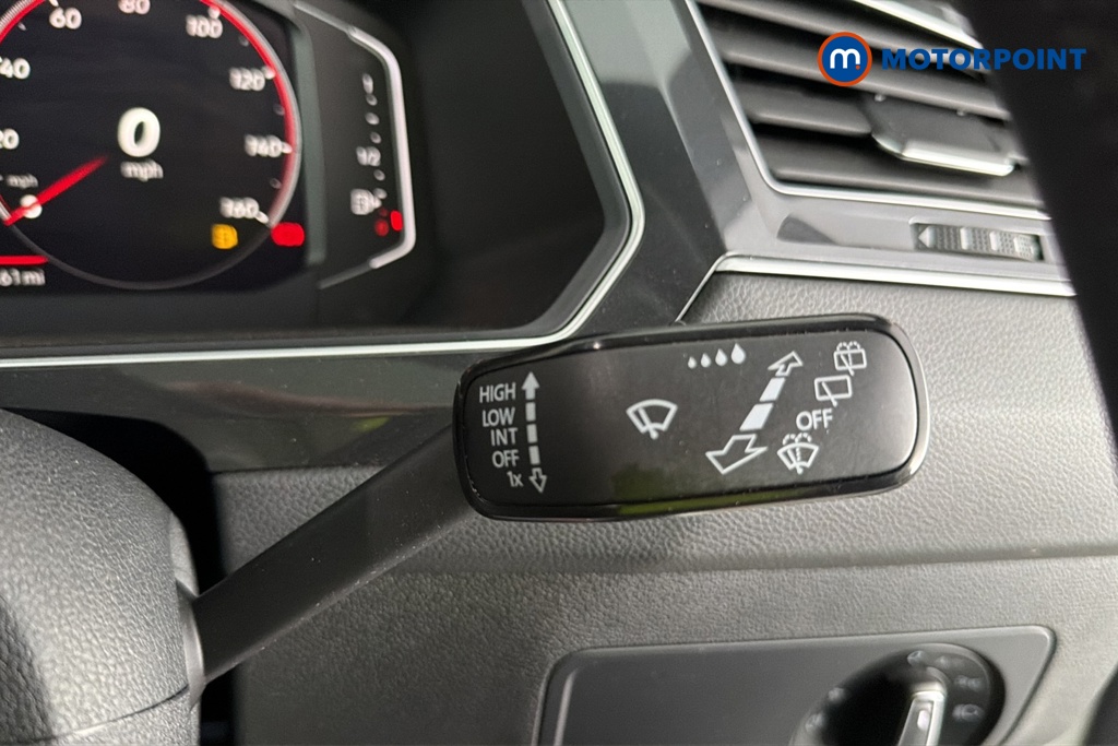 Volkswagen Tiguan R-Line Automatic Diesel SUV - Stock Number (1687375) - 6th supplementary image
