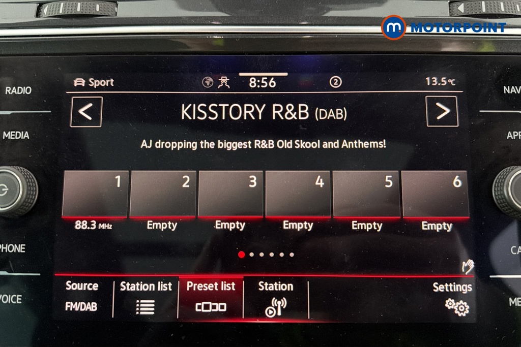 Volkswagen Tiguan R-Line Automatic Diesel SUV - Stock Number (1687375) - 8th supplementary image