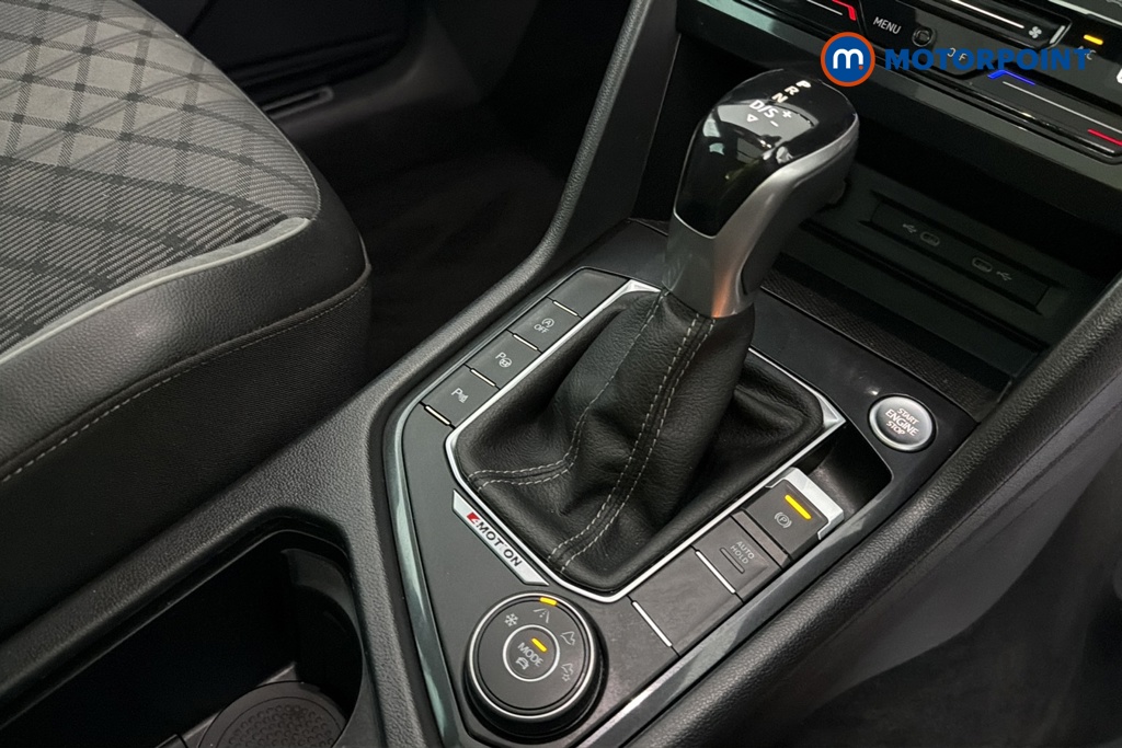 Volkswagen Tiguan R-Line Automatic Diesel SUV - Stock Number (1687375) - 15th supplementary image