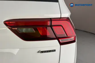 Volkswagen Tiguan R-Line Automatic Diesel SUV - Stock Number (1687375) - 36th supplementary image