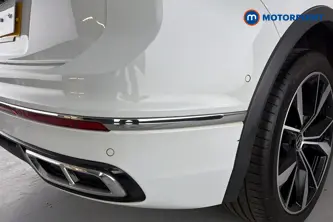 Volkswagen Tiguan R-Line Automatic Diesel SUV - Stock Number (1687375) - 39th supplementary image