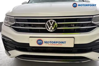 Volkswagen Tiguan R-Line Automatic Diesel SUV - Stock Number (1687375) - 43rd supplementary image