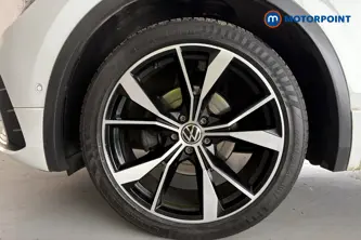 Volkswagen Tiguan R-Line Automatic Diesel SUV - Stock Number (1687375) - 44th supplementary image