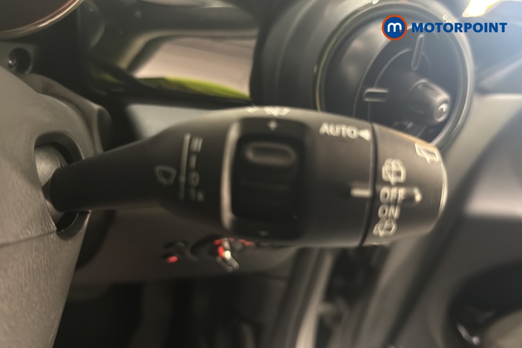 Mini Hatchback Cooper Classic Automatic Petrol Hatchback - Stock Number (1687611) - 6th supplementary image