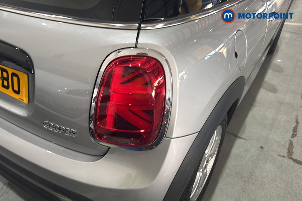 Mini Hatchback Cooper Classic Automatic Petrol Hatchback - Stock Number (1687611) - 36th supplementary image