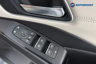 Nissan Qashqai Tekna Automatic Petrol-Electric Hybrid SUV - Stock Number (1687677) - 19th supplementary image