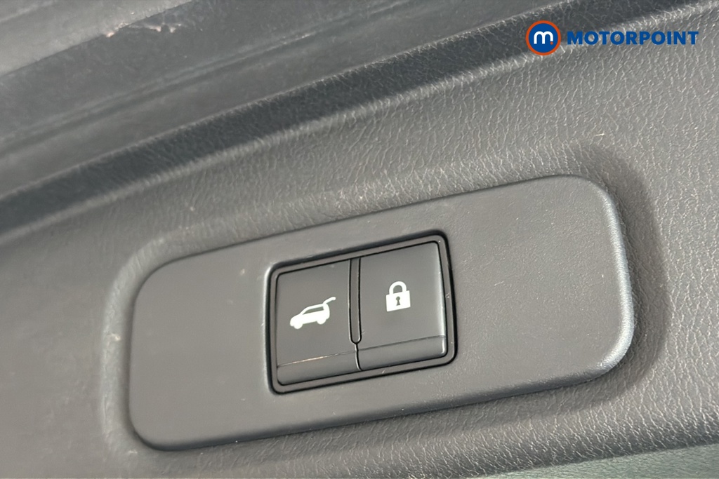 Nissan Qashqai Tekna Automatic Petrol-Electric Hybrid SUV - Stock Number (1687677) - 35th supplementary image