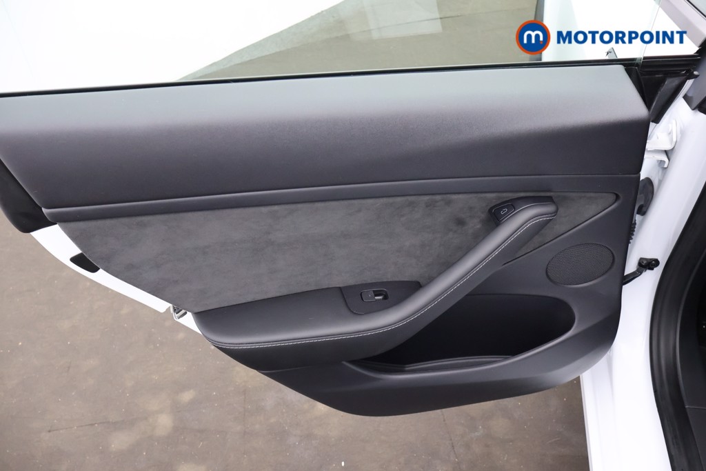 Tesla Model 3 Standard Plus Automatic Electric Saloon - Stock Number (1688138) - 25th supplementary image