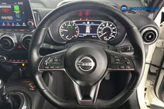 Nissan Juke N-Connecta Manual Petrol SUV - Stock Number (1688230) - 2nd supplementary image